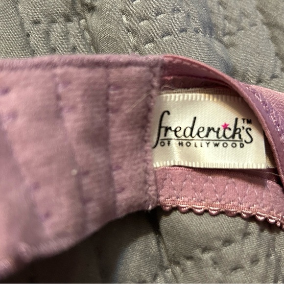 Frederick’s of Hollywood Gel Bra 34B Purple/Lavender Vintage - Picture 9 of 16